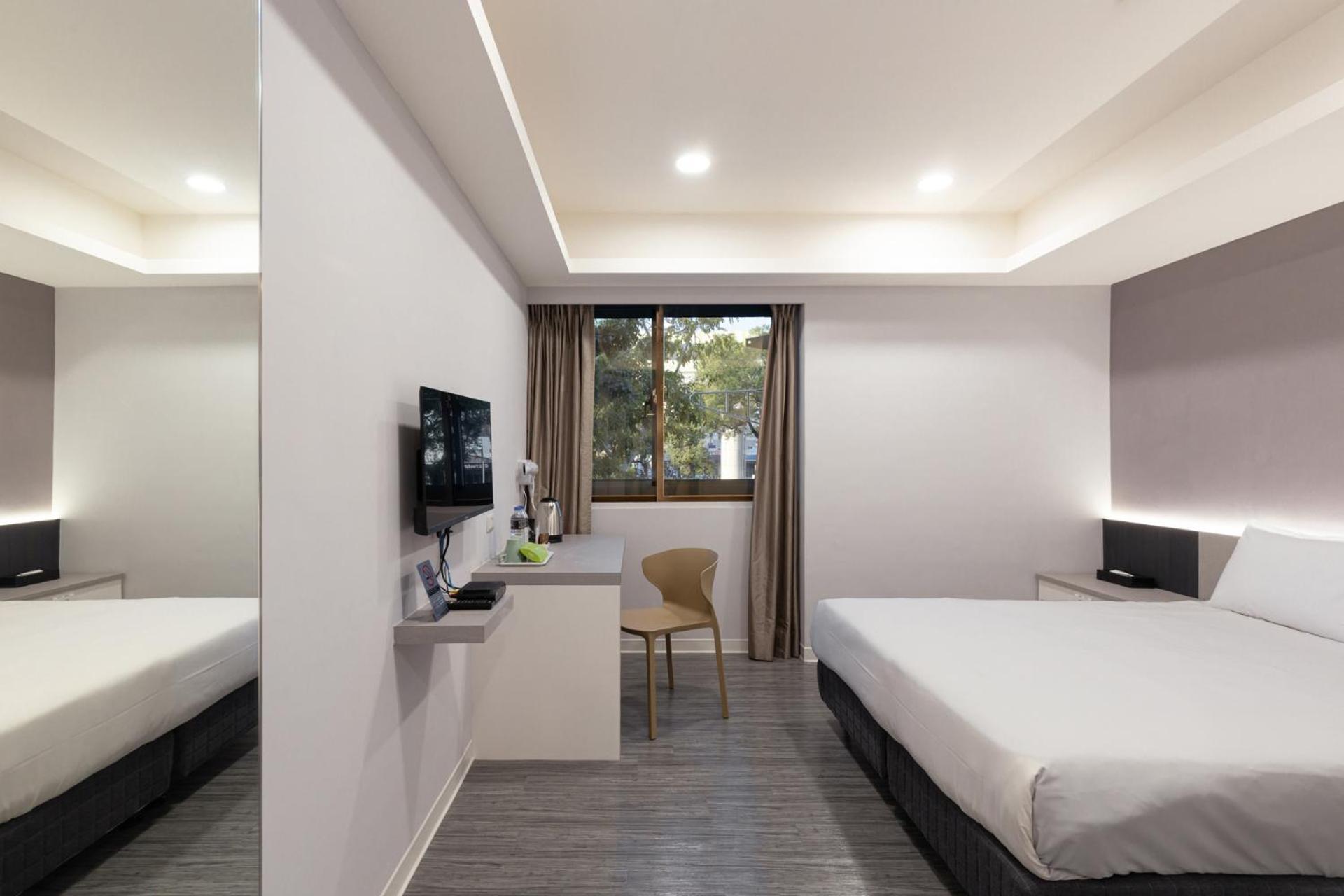 Kiwi Express Hotel - Zhongqing 타이중 외부 사진